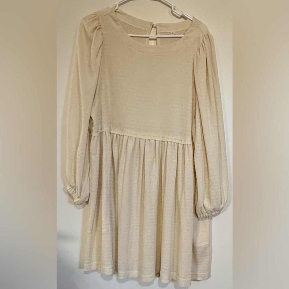 Boutique Cream Long-Sleeve Tiered Dress